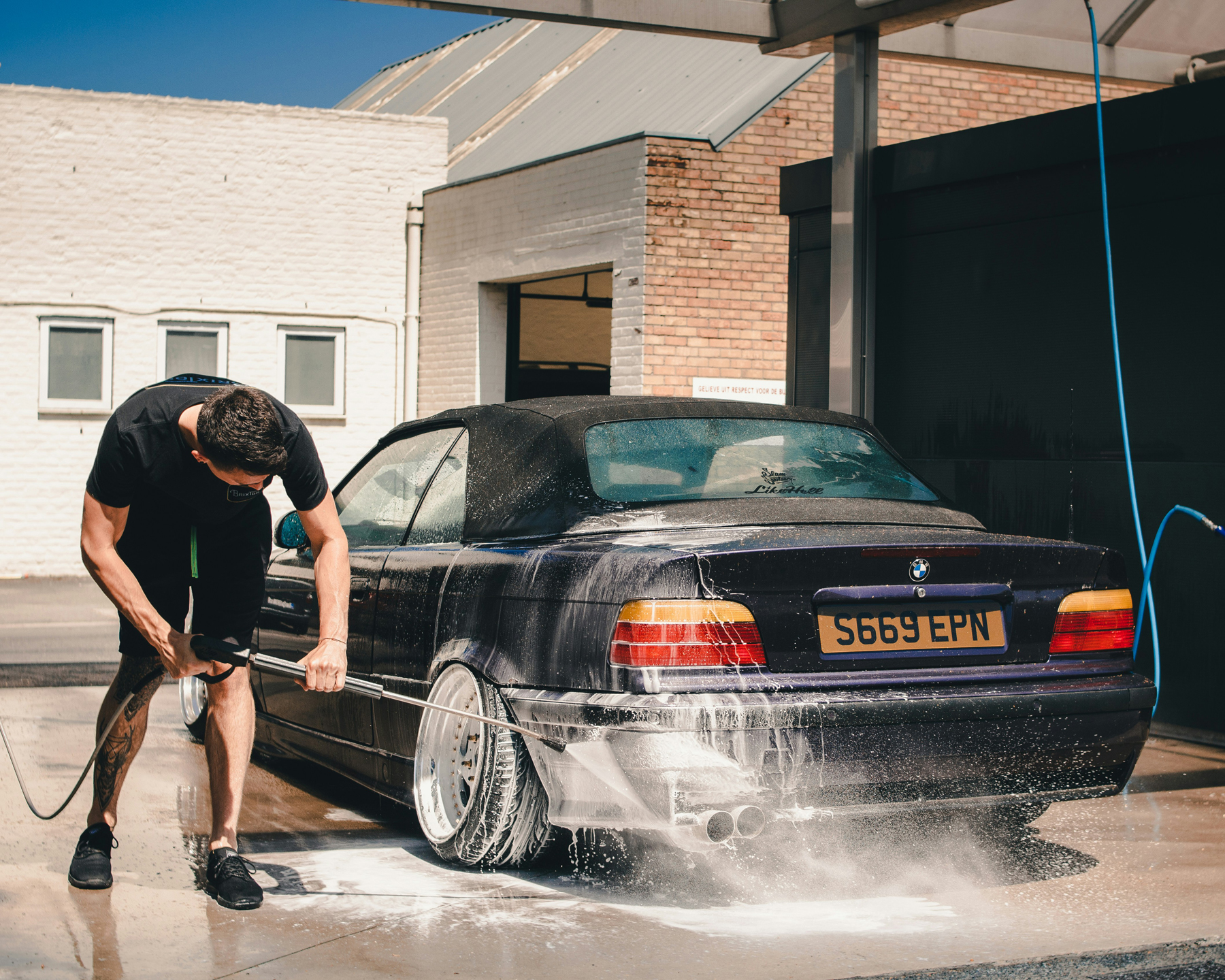 Hausmittel zur Reinigung von Autoscheiben